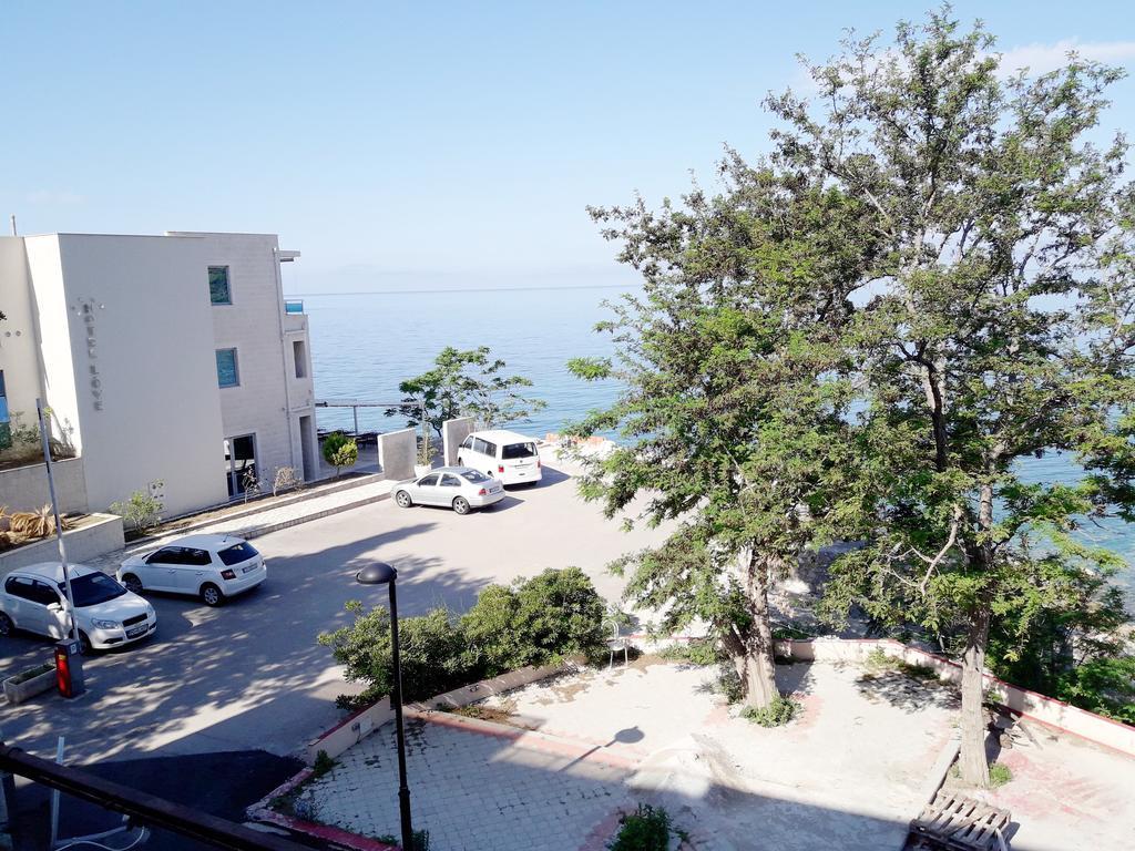 Two Palms Apartment 수토모레 외부 사진